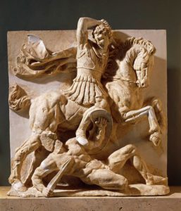 Frammento di fregio dorico terzo secolo AC. Rilievo di cavaliere che abbatte il neico o Alessandro Magno in battaglia, dalla apulia, magna grecia.