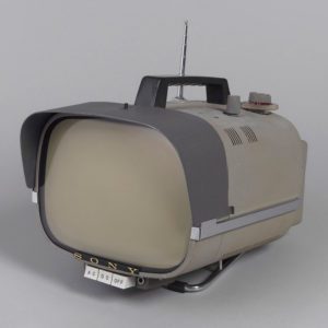 TV8-301 Televisione portatile, 1959. Prodotto da Sony Corporation Cooper-Hewitt - Smithsonian Design Museum, New York, USA
