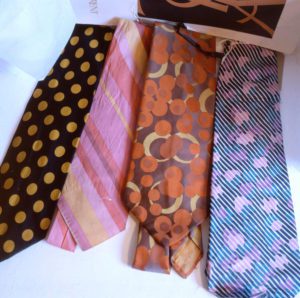 Quattro cravatte di Yves Saint Laurent.