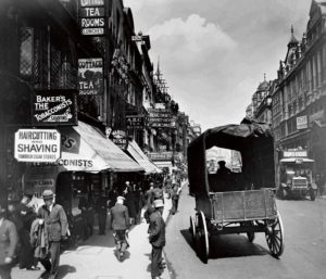 George Davison Reid, The Strand looking east, Westminster, London, 1910s - H330803
