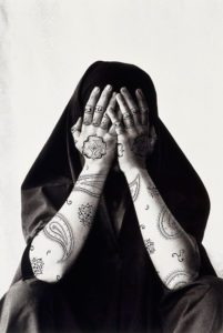 Shirin Neshat, Spogliato, 1995 - PC08891