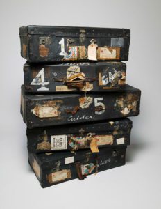 Alexander Calder, Suitcase, from Calder's Circus. 1926-1931.Whitney Museum of American Art - New York USA