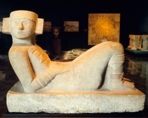 Statua di Chac-Mool proveniente dal Tempio del pianeta Venere di Chichen Itza, Messico.