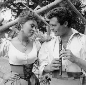 Sophia Loren and Marcello Mastroianni on a film set - DZ04847
