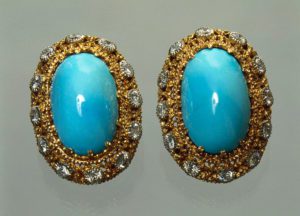  Earrings with cabochon cut turquoises and diamonds