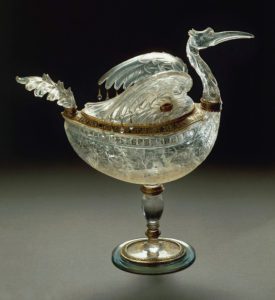 Goldsmith's art, Italy, 16th century. Bird-shaped rock crystal and enamelled gold vase - DA54314