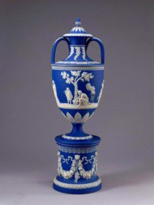 Vase and Cover with Pedestal, by Wedgwood & Sons. Etruria, England, c.1850 - VA06295