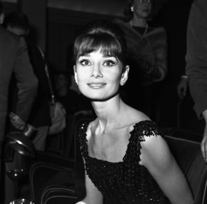 Audrey Hepburn at the preview of the movie "Breakfast at Tiffany's". 1961 - L000017