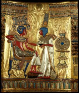 Gilded tabernacle of Tutankhamon from Thebes - detail (figures) - 0114192