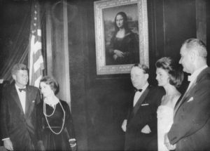 The 'Mona Lisa' is presented in Washington. from left to right: President John F. Kennedy, Mrs. Malraux, Minister Andr Malraux, Jaqueline Kennedy and Vice-President Lydon B. Johnson. This was the first image transmitted with the satellite 'Relay 1' between USA and France. 9. 1. 1963. -AA30062