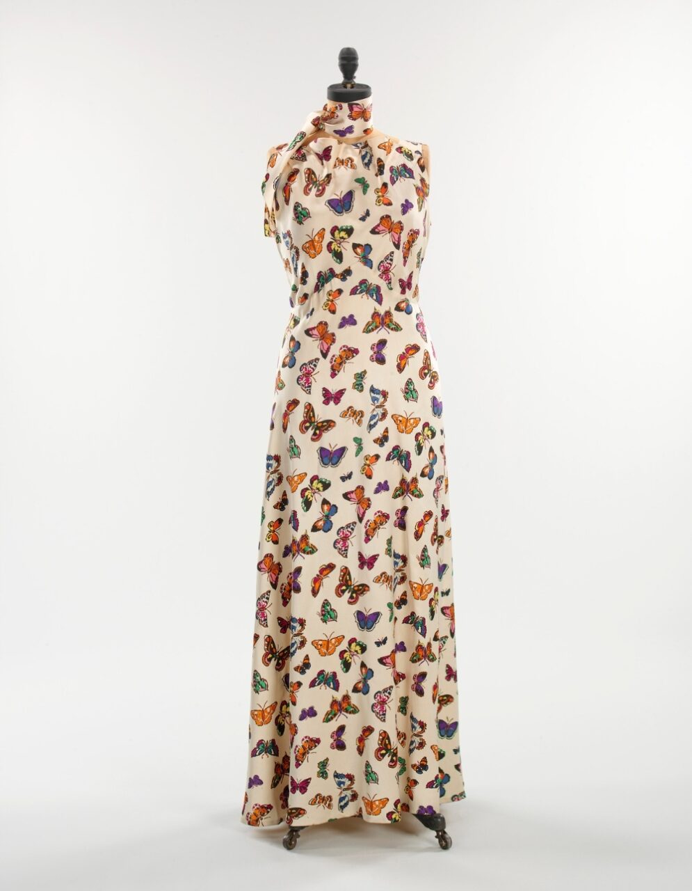 The Lobster Dress. A fashion icon’s story. Scala Archives