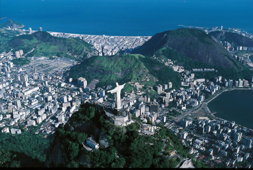DA02240 - Veduta dall'alto del Corcovado con la statua del Redentore, Rio de Janeiro, Brasile 
