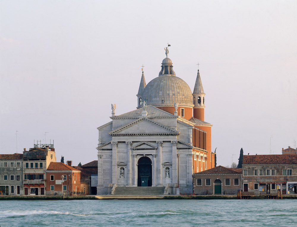 CP04687 - Chiesa del Redentore, Venezia, Italia. Veduta della facciata principale. 