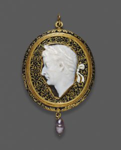 Cameo Portraying Tiberius. 14-37 (cameo); 1525-1550 (mount). Roman (cameo) and Italian or French (mount). Art Institute of Chicago, Chicago (IL), USA - A683349