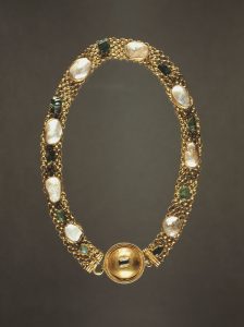 Gold necklace with mother-of-pearl and emerald, from Pompei. Roman art. National Archaeological Museum, Naples, Italy - AF00191