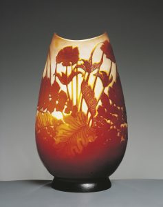 Glassware - France - 20th century. Vase. Leaf and flower cameo glass. Circular base. Designer …mile Gall, about 1900. Private Collection - DE21314