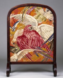Art Deco style firescrreen, from Le Perroquet's salon, by Leonetto Cappiello (1875-1942) and Andre Groult (1884-1967), lacquered beech. France, 20th century. Chateu de Beauregard, Cellettes, France - DE21840