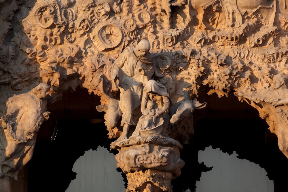 MC06368 – Facciata della Natività - sculture di Jaume Busquets 