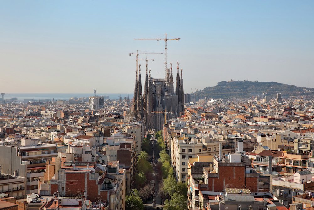 MC18019 - Vista della Sagrada Familia dall'Hospital de la Santa Creu i Sant Pau, Barcellona, Spagna. Foto del 2012 